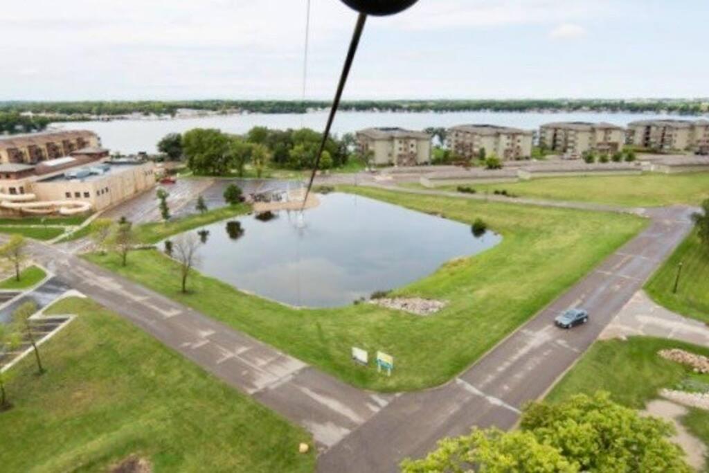 Boho Bungalow On The Pond W/ Hot Tub Arnolds Park Exteriér fotografie