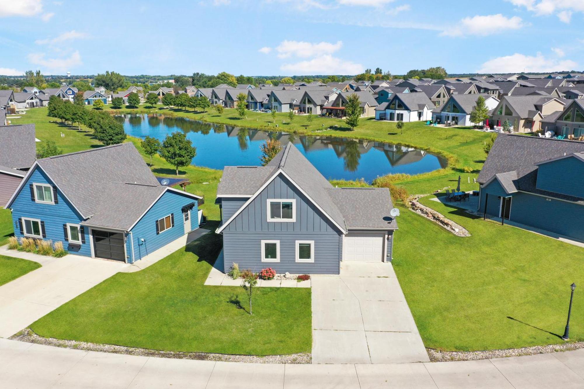 Boho Bungalow On The Pond W/ Hot Tub Arnolds Park Exteriér fotografie